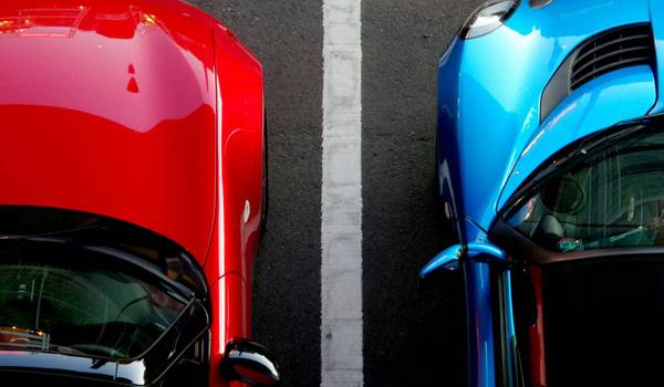 Is parking facilities available at the hotel?